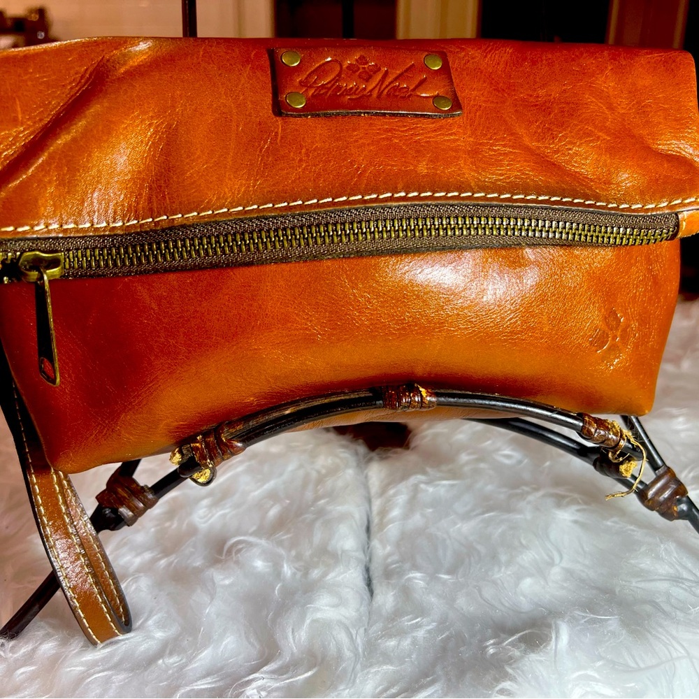 Patricia Nash Leather Clutch Wristlet in Excellent Condition